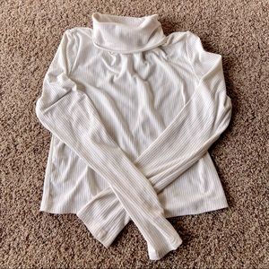 Assorted long sleeve tops